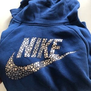 Nike sweatshirt